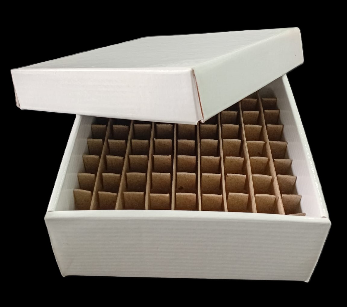 2850204 - Cajas de congelación en cartón tratado rígido 130 X 130 X 55 color blanca-image